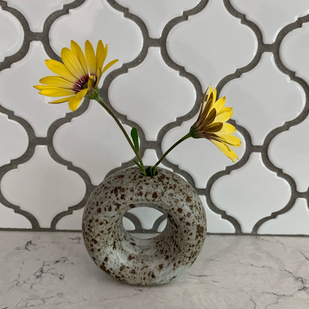 ✨ceramic bud vase✨